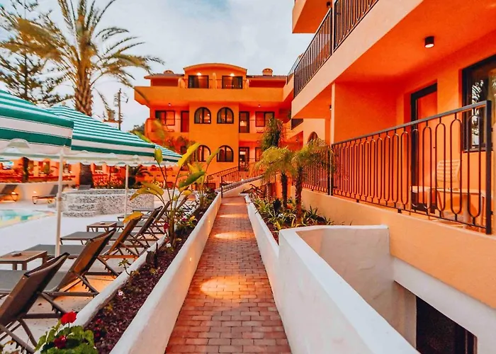 Unsal אולודניץ